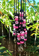 Load image into Gallery viewer, XOXO Mask Catcher