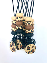 Load image into Gallery viewer, Wild Lanyard