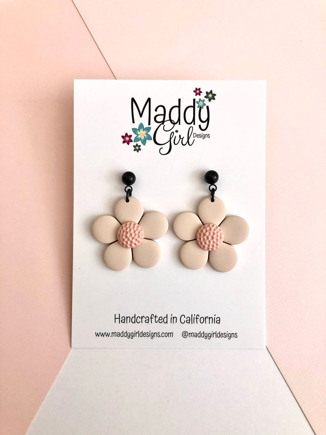 Dashing Daisies Flower Dangles (Off White & Peachy)